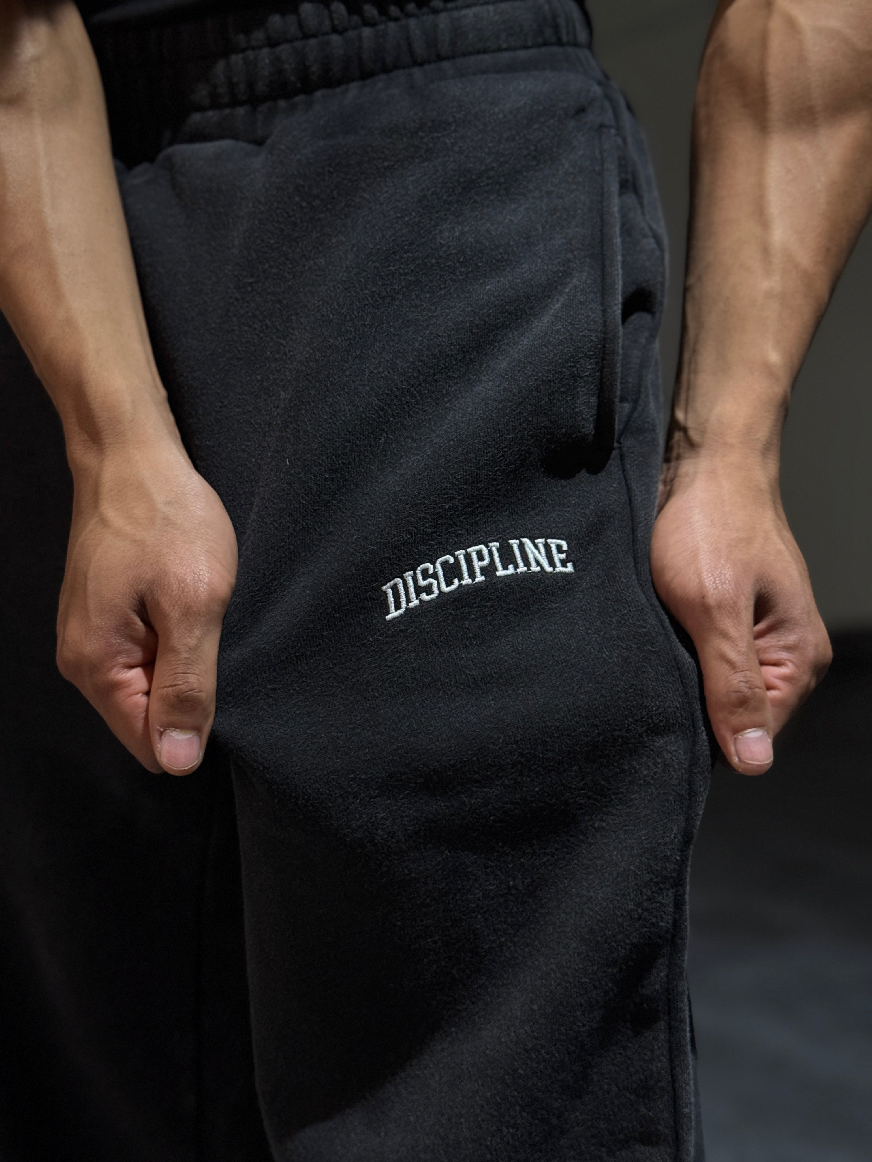 CLASSIC JOGGER (BLACK)